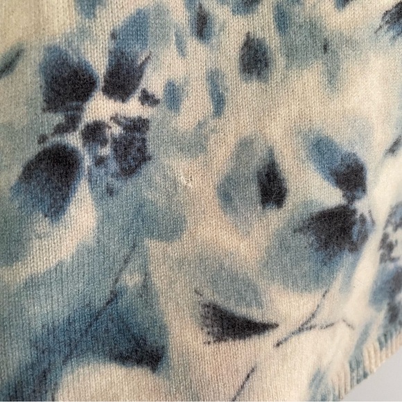 Anne Klein 100% Pure Cashmere 2pc Sweater Set Blue Floral 3/4 Sleeves Size L - Picture 16 of 17